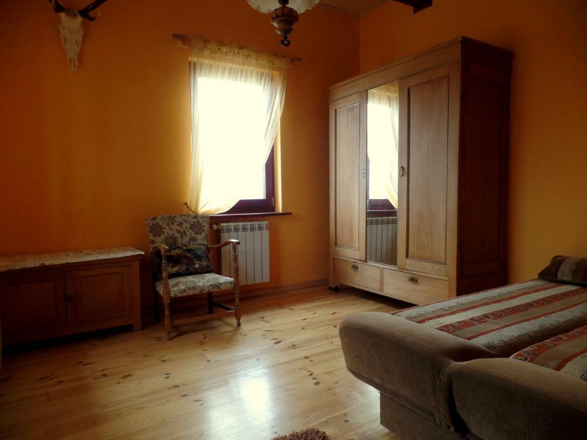 Gosciniec Osowiec Hotel Osowiec  ภายนอก รูปภาพ